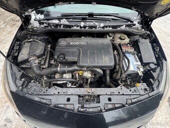 Opel Astra J 1.7 diesel 2013 - 8