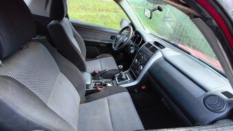 Suzuki Grand Vitara 1.6 JT - 8