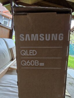 Samsung QLED Q60B - 8