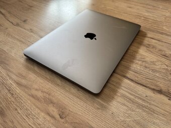 Macbook Pro & Air 13'' 2020, 2019, 2018 (5 roznych modelov - 8