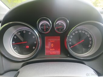 Opel Astra J Sport Tourer - 8