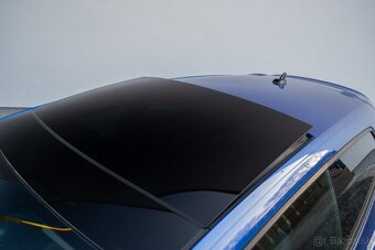 Volkswagen Scirocco R 2.0 TSI - 8