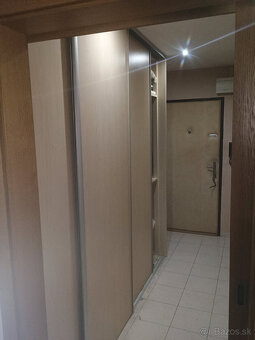 Na predaj zrekonštruovaný (1i) 1 izbový byt Senica. - 8