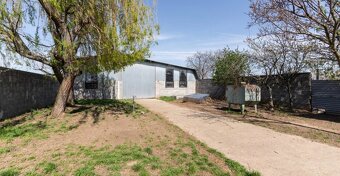 Dom s veľkým pozemkom + veľké priestory - 8