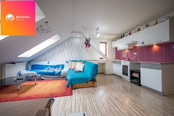 Polyfunkčný dom s obchodom a bytom na predaj - 8