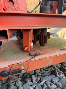 Kráčajuci báger - 8