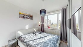 Veľmi pekný 3-izbový byt ul. Jenisejská, 67 m² + loggia. 3 D - 8