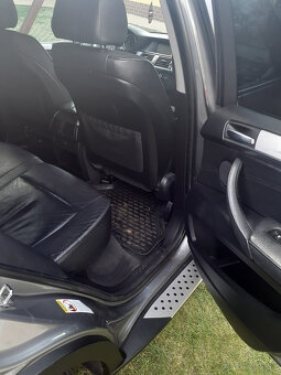 Predám BMW X5 E70 3.0d R6 v zachovalom stave - 8