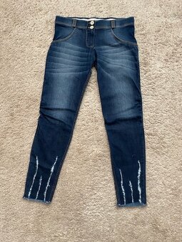 Rôzne druhy Freddy Jeans, čísla S a M - nové - 8