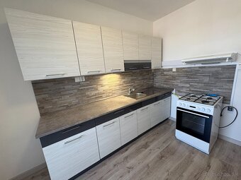 Priestranný 3 izb ,,štvorizbový,, byt ul. Komenského – ideál - 8