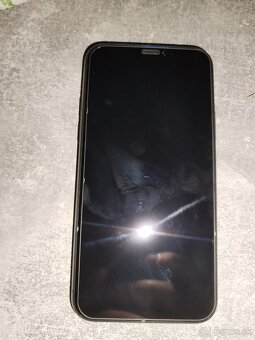 Iphone 11 pro 64GB - 8