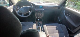 Honda Civic 1.4i - 8
