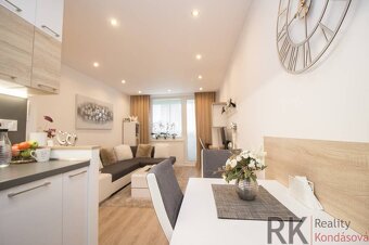 Krásny 2-izb.byt s loggiou v TOP lokalite, Terasa - Trieda S - 8