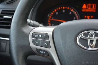 Toyota Avensis Combi 2.2 D-4D, SR voz, Panoráma, Koža - 8