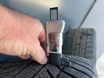 Originál BMW disky na zimných pneu 245/45 R18 Continental - 8