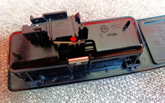 tlačítko otvárania kufra na BMW - 8