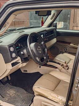 Jeep Commander 3.0CRDi - 8