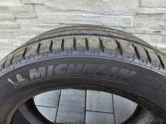 235/55 R19 - 8