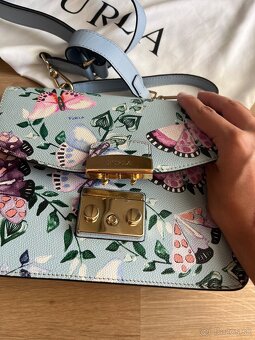 Vypredana Original Furla kabelka - 8