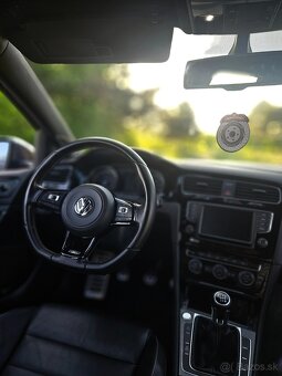 Volkswagen GOLF 7 R - 8