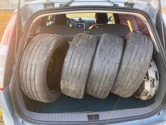 Ford Focus kombi 1,6 nafta - 8