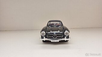 1:18 MERCEDES-BENZ 300SL - 8