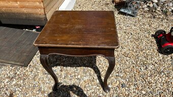 STAROŽITNÝ NÁBYTOK - 8