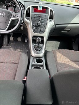 Predám Opel Astra 1.4 Turbo 140k Enjoy - 8