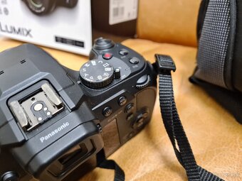 Panasonic Lumix DC-FZ82 ultrazoom - 8