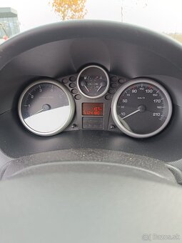 Peugeot 206+ 1.4 benzín - 8