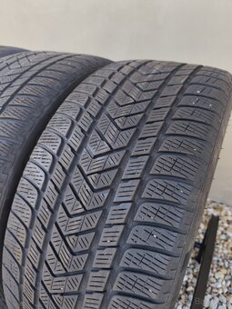 2+1 Zimné pneu Pirelli 285/40R22 - 8