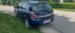 Opel Astra, rok 2012 - 8