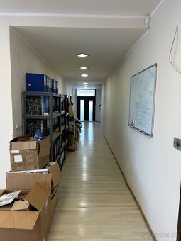 Kancelárske priestory v širšom centre s parkovaním - 8