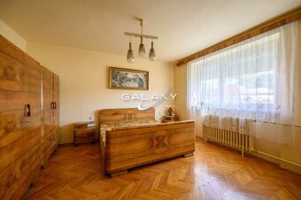 Priestranný 6-izbový rodinný dom na predaj – Radzovce - 8