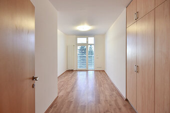 Koliba - 6 izbový krásny rodinný dom na Kolibe - 8