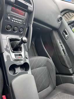 Peugeot 3008 - 8