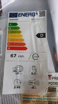 Indesit vertikálna 45cm - 8