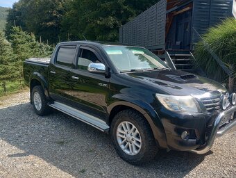 Toyota Hilux 3,0 - 8