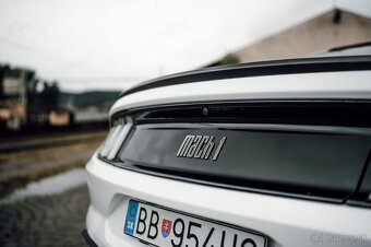 FORD MUSTANG MACH 1 5.0V8 - 8