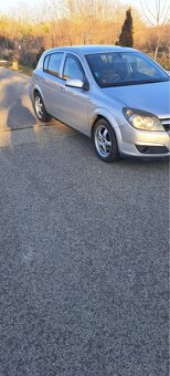 opel astra h - 8