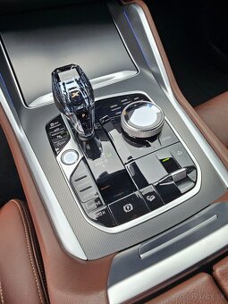 Predám BMW X6 xDrive 30d M-Paket kúp.SR - 8