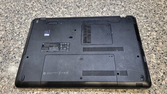 Predam funkcny HP laptop 8GBRAM/SSD na opravu/nahradne diely - 8