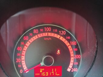 Kia Cee'd SW 2012 - 8