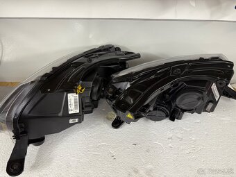 Škoda rapid xenony - 8