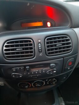 Renault mégane 1.6. - 8