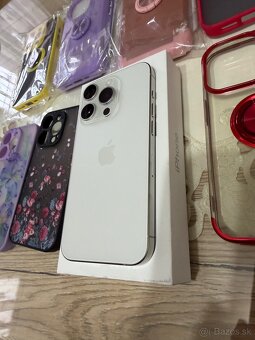 iPhone 15 Pro 256 GB - 8