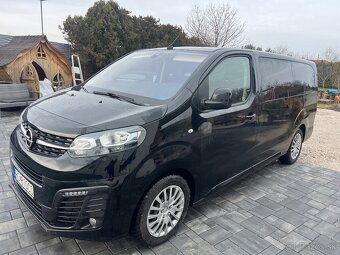 Auto na dovolenku 9 miestne - 8