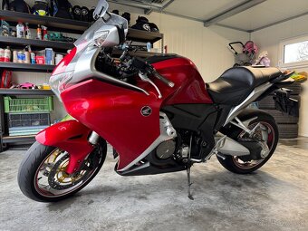 Honda VFR 1200 - 8