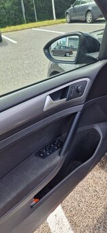VW GOLF VII 1.6 TDI BLUEMOTION - 8