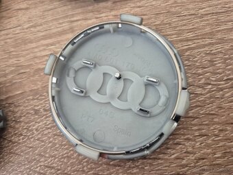 Puklicky AUDI kryty diskov krytky na kolesa disky - 8